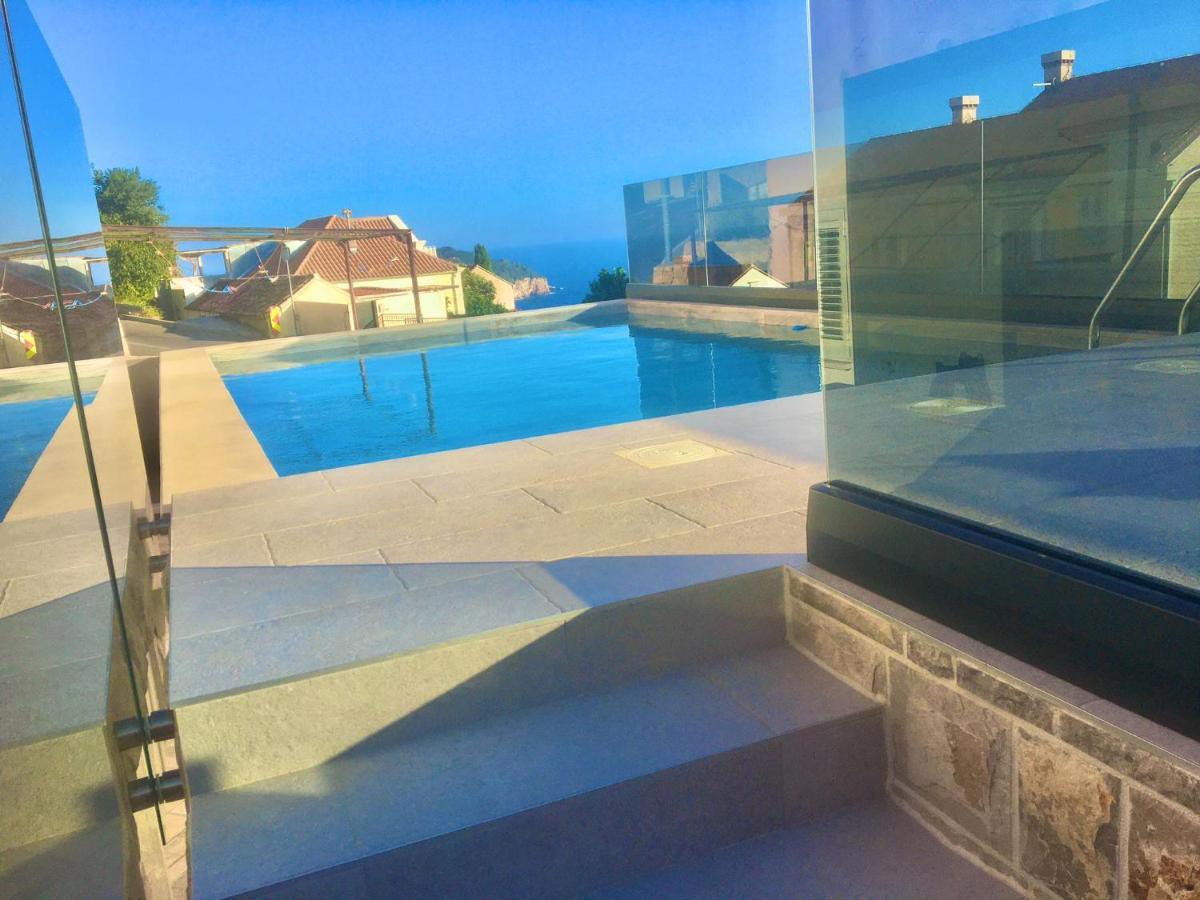 Pero&mika With Swimming Pool Apartment *
